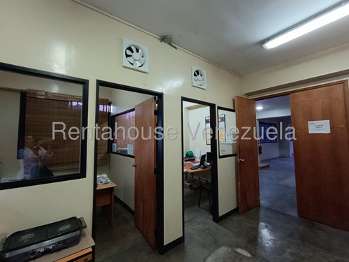 Edificio En Venta En Mariche 3 Pisos Sotano Edificios Caracas Cavas Refrigeracion Angela Tochon Edificios Comerciales