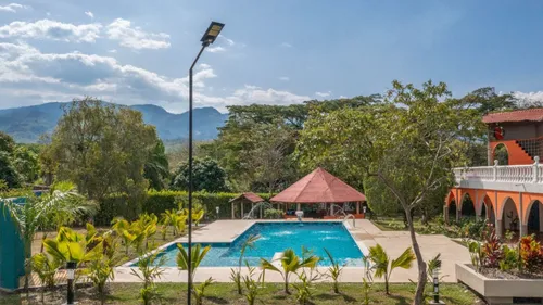 Casa En Venta En Villeta. Cod V12298