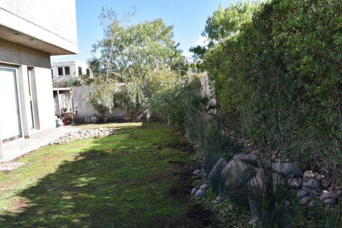 Casa En Barrio Aguaribay, Lujan De Cuyo