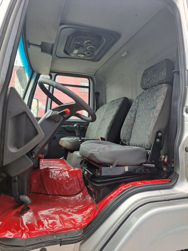 Ford Cargo 815 E Unico Dono Baixo Km Ano 10 Com Bau