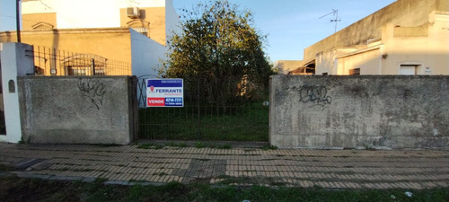 Venta De Lote En Burzaco, 240 M2,  Con Todos Los Servicios