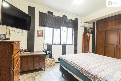 Imagem 11 de 15 de Aluguel De Casa Com 374m² E 7 Quartos - 10789