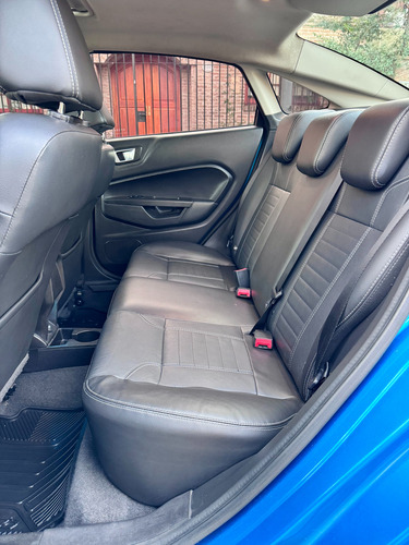 Ford Fiesta Kinetic 1.6 Sedan Titanium Powershift 120cv