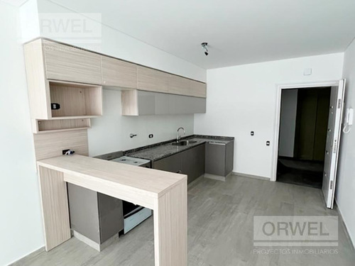 Imagen 8 de 28 de Venta Esquinero - 3 Ambientes - 2 Baños - Cochera Opcional