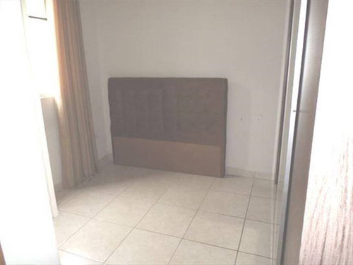 Imagem 24 de 30 de Triplex Sobrado Novo Com 02 Dormitórios 01 Suíte 02 Banheiros Condomínio Fechado Na Vila S. Jorge São Em Vicente Imóvel Este Bem Grande Com 110 M2 Util É Bem Arejado Iluminado Com Churrasqueira Próxi