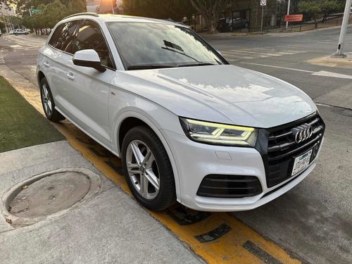 Audi Q5 2.0 L T S Line Dsg