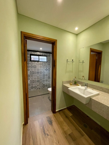Vendo Casa Amoblada Con Piscina En El Barrio Kennedy: 3 Habitaciones Y 3 Baños