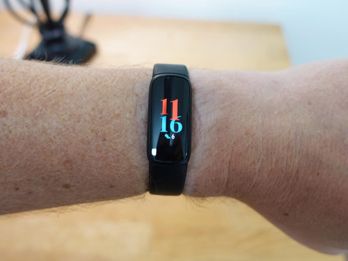 Imagen 6 de 7 de Smartband Fitbit Luxe Smarttracker Actividad Física Negro D2