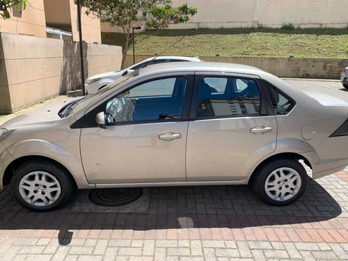 Ford Fiesta Sedan 1.6 Rocam Se Flex 4p 2014
