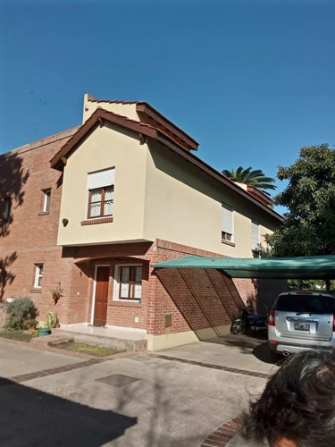 Tríplex En Barrio Cerrado En San Miguel