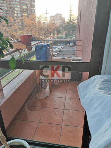 2d/2b / Estacionamiento Y Bodega A Pasos Parque Arauco