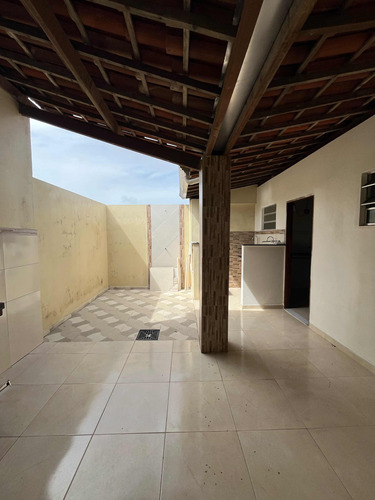 Uma Casa Maravilhosa Para Vender No Povoado Pontal!