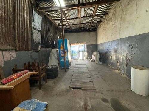 Venta Casa 3 Ambientes Con Galpón