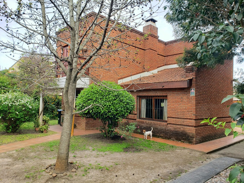Venta De Casa En San José De Carrasco Sur 4 Dorm + Apto