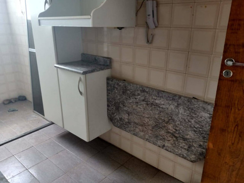 Imagem 4 de 15 de Apartamento Oportunidade Com Suíte E Vaga De Garagem Coberta !!! - 214