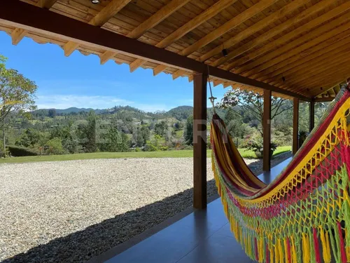 Arriendo Casafinca En La Vía Don Diego - La Ceja