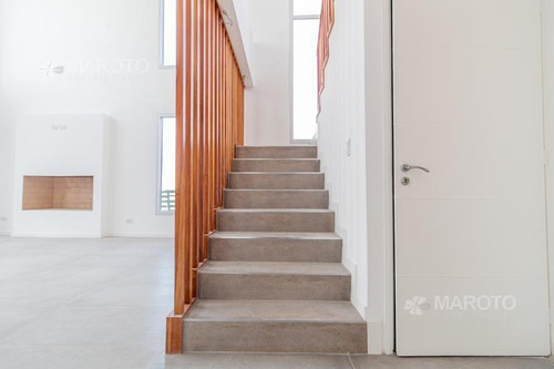 Imagen 5 de 30 de Casa En Venta En Barrio Puertos Del Lago - Maroto Propiedades
