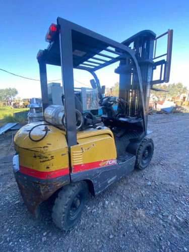 Autoelevador Tcm Fg20t3 2000kg Torre 6 Mts C/desplazador