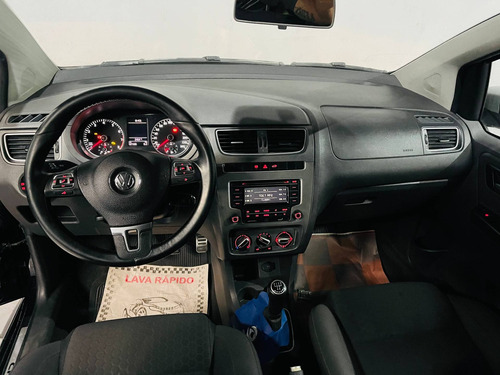Imagem 9 de 13 de Volkswagen Crossfox 1.6 Mi Flex 8v 4p Manual