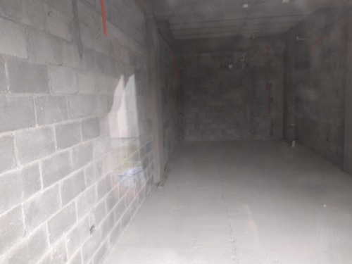 Imagen 2 de 2 de Local Comercial En Renta Valle