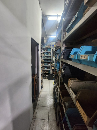 Excelente Local Comercial De 60 M2 Con Patente