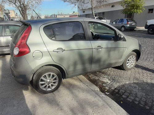Imagen 3 de 7 de Fiat Palio 2016 1.4 Attractive 85cv