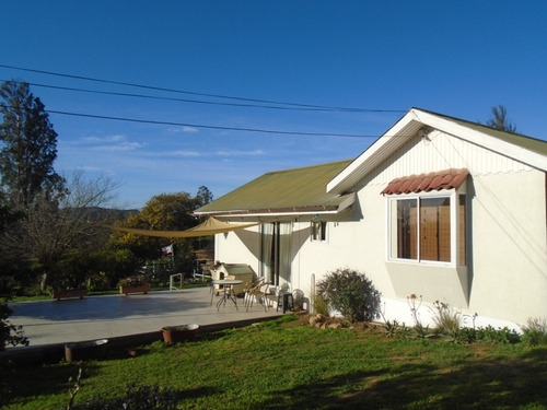 Parcela Con 2 Construcciones. Cercana Acceso Troncal Sur...
