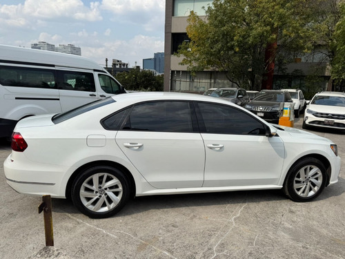 Volkswagen Passat 2.5 Tiptronic Comfortline At