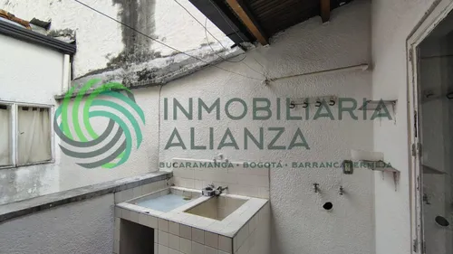 Apartamento En Arriendo En Comuneros. Cod A14169