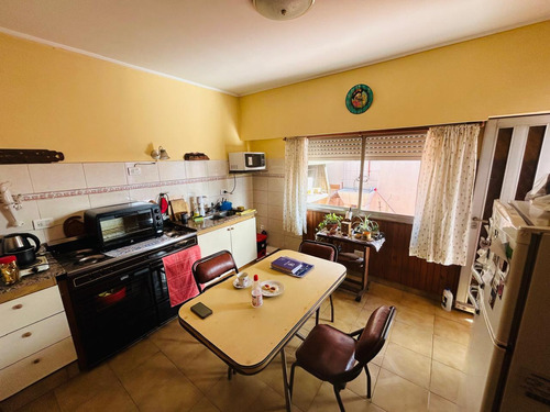 Venta O Permuta Ph-departamento 3 Ambientes En Villa Luzuriaga Con Patio