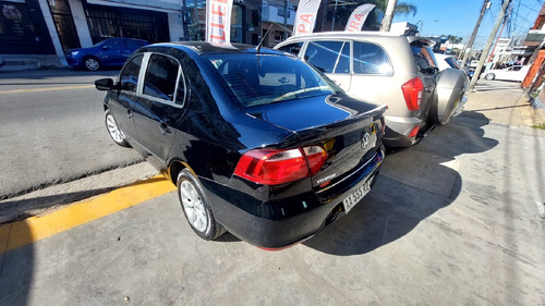 Volkswagen Voyage 1.6 Highline 101cv