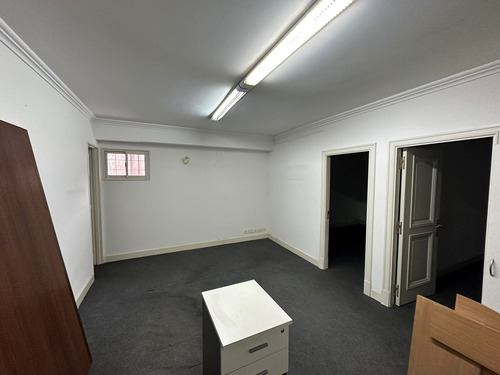 Oficina De 80 M2 En Venta Y/o Alquiler En Microcentro