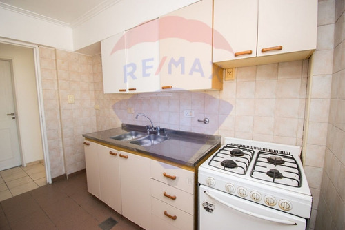 Imagen 15 de 22 de Departamento De 2 Dormitorios Microcentro En Venta