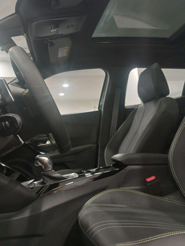 Peugeot 2008 1.0T Gt