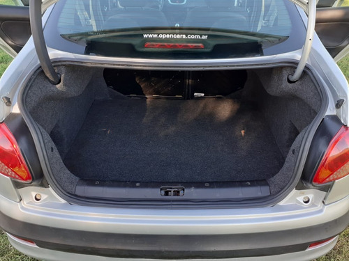 Peugeot 207 Compact Xt 1.6