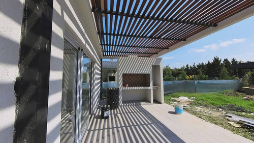 Imagen 19 de 30 de Casa Venta Barrio Cerrado Laguna Azul Pileta