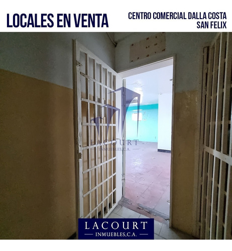 Imagen 2 de 7 de En Venta Locales Para Remodelar A Su Gusto Ubicados En El Centro Comercial Dalla Costa San Felix # Ad
