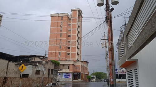 Imagen 19 de 30 de Ms Rentahouse Apartamento En Venta En Barquisimeto Zona Centro #parati