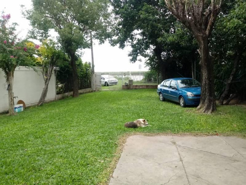 Casa En Venta Frente Al Rio - 2 Dormitorios - Granadero Baigorria