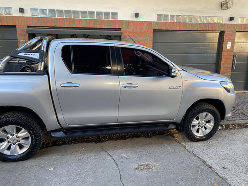 Toyota Hilux 2.8 Cd Srv 177cv 4x2