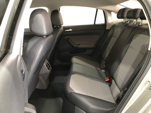 Imagem 13 de 14 de Volkswagen Virtus 1.0 200 Tsi Highline (flex) (aut)