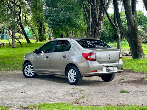Renault Logan 1.6 Expression / Life + mecánico