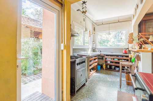 Imagen 13 de 30 de Casa Quinta - En Venta - 6 Ambientes - Con Pileta - Zona Norte