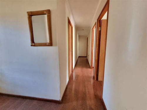 Imagen 20 de 28 de Casa En Venta De 4 Dorm. En Colina