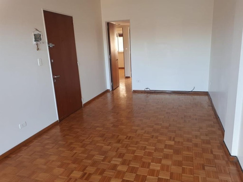 Imagen 3 de 7 de Venta Depto 3 Amb Con Balcon Y Espacio Guardacoche