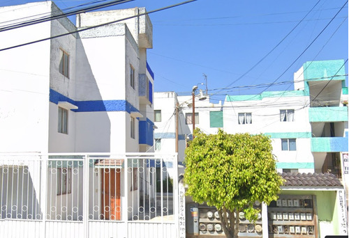 Departamento Con Buenos Espacios En Venta A Una Calle De  La Laguna De San Baltazar Y De C.u/ Aa28