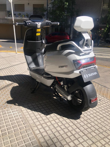 Imagen 5 de 15 de Moto Eléctrica Sunra Robo Doble Batería Litio Potenciada 0km
