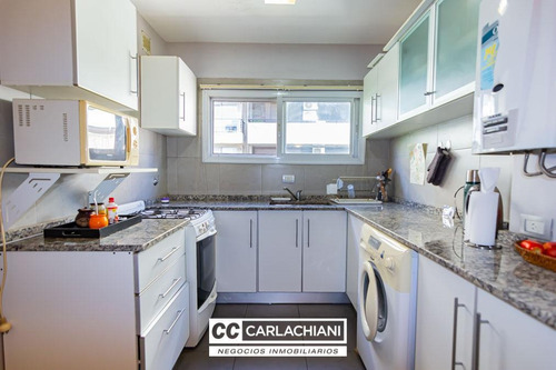 Imagen 8 de 17 de Italia Y Catamarca - Reciclado A Nuevo - Ventilación Cruzada
