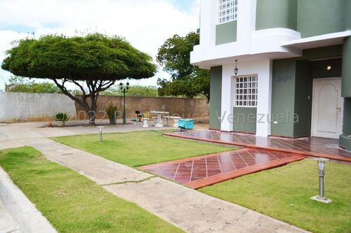Imagen 3 de 10 de A Tu Disposición Excelente Casa En Venta Ubicada En Parcelamiento Santa Ana, Coro