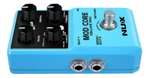 Pedal De Modulación Para Guitarra Nux Core Deluxe Mkii Color Azul Claro